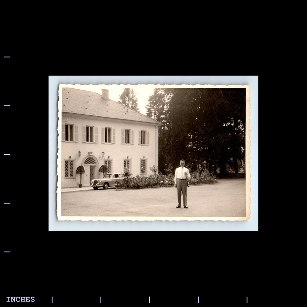 Old Vintage Photo MAN HOLDING CAMERA MERCEDES CLASSIC CAR HOUSE