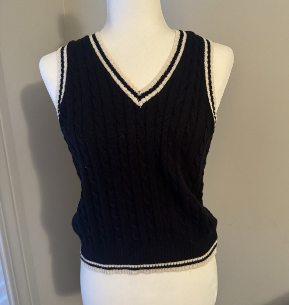 Say What? Women’s Cable-Knit V-Neck Sweater Vest Sleeveless Black/White S