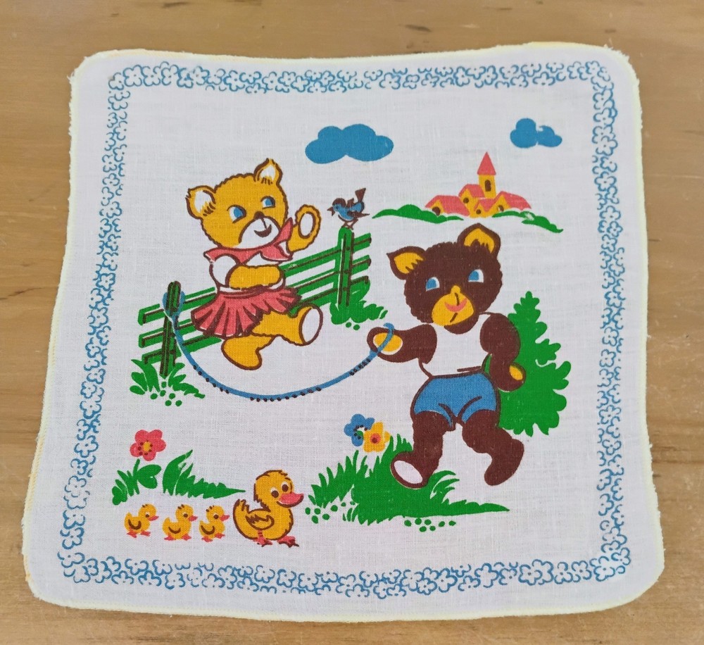 Vgt Children's Cotton Hankie With Bears And Ducks