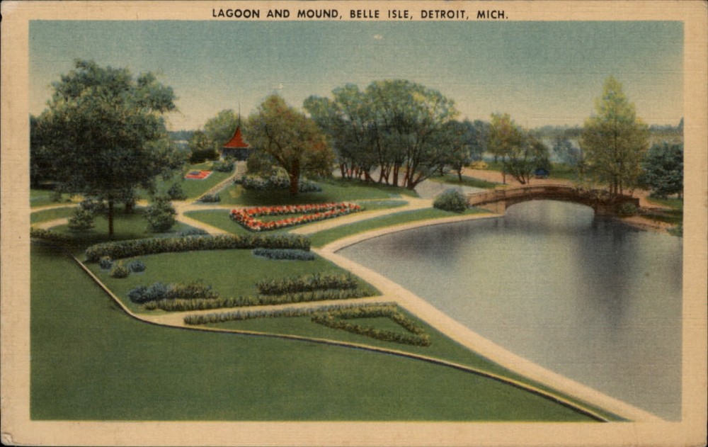 Michigan Detroit Lagoon mound Belle Isle aerial view ~ 1930s linen ~ s0091