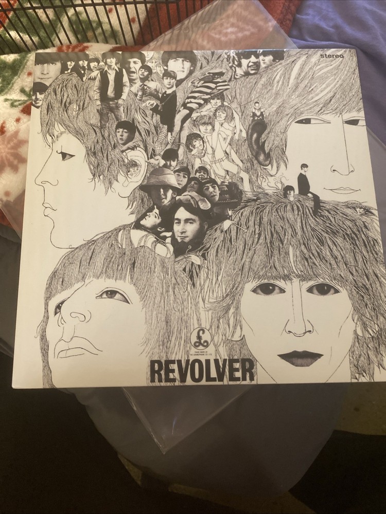 The Beatles - Revolver (Parlophone Reissue) PCS 7009 Vinyl LP