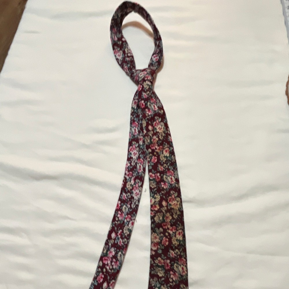 Penguin Burgundy Floral Men's Tie 100% Cotton Woven Logo Accent