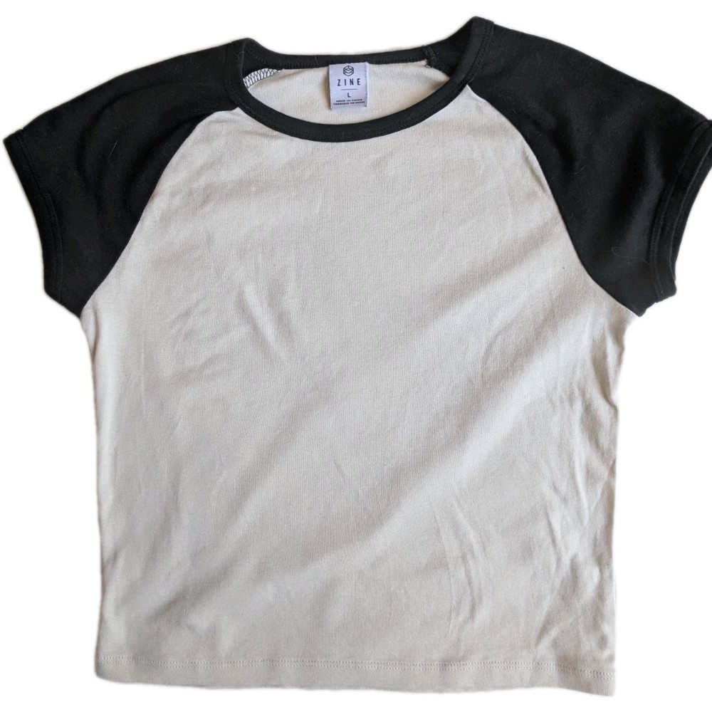 Zine Raglan T-Shirt Women’s L Black Beige Baseball Tee Skate Y2K From Zumiez