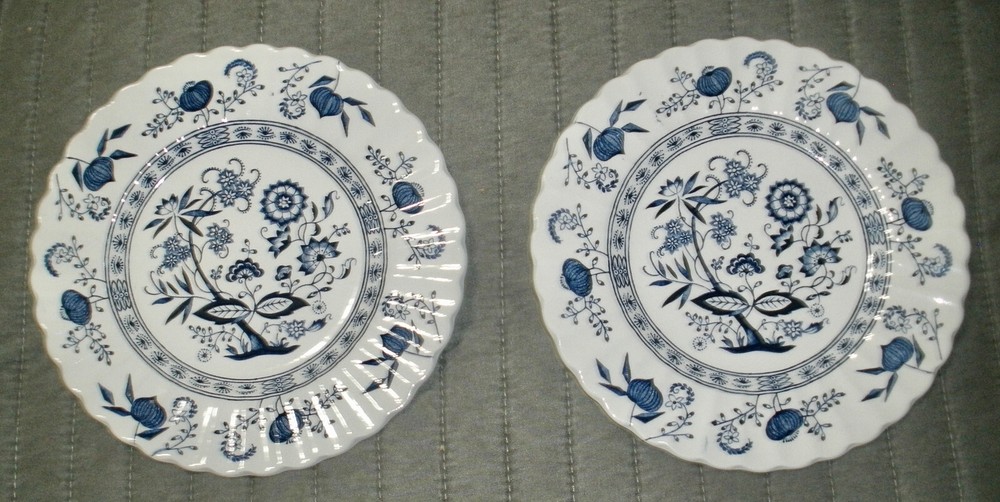 2 Johnson Bros Blue Nordic 7” Salad Dessert Plates, Ironstone Onion Blue White
