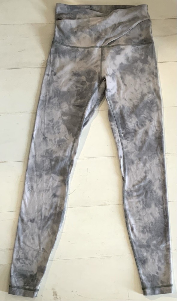 Lululemon Women's Leggings, Size 6 Blue Tie Dye