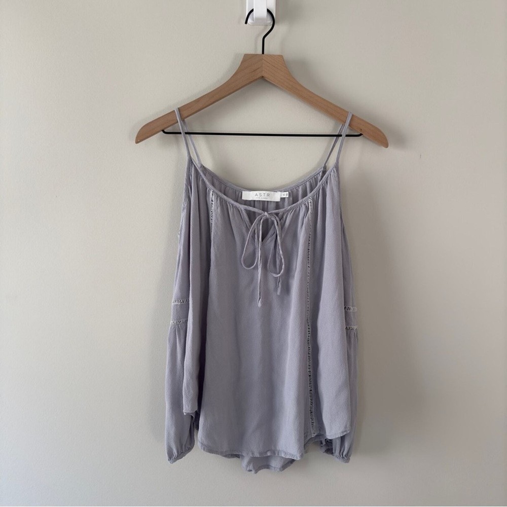 ASTR the Label cold shoulder peasant top Women's periwinkle Spaghetti Strap bow