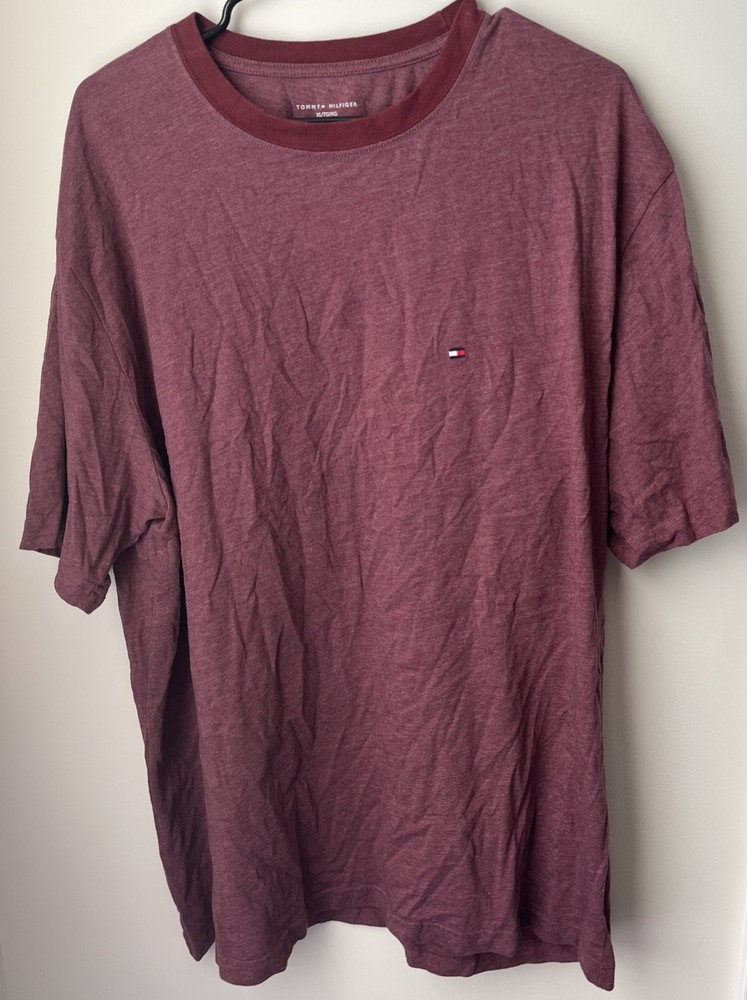 Men’s Tommy Hilfiger Maroon T-shirt Size XL