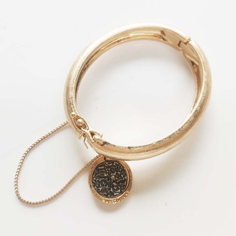 New Zara Tag Charm Oval Bangle Cuff Vintage Women Party Vacation Jewelry Gift