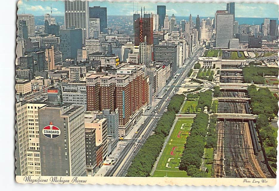 Postcard Magnificent Michigan Avenue Chicago Illinois USA