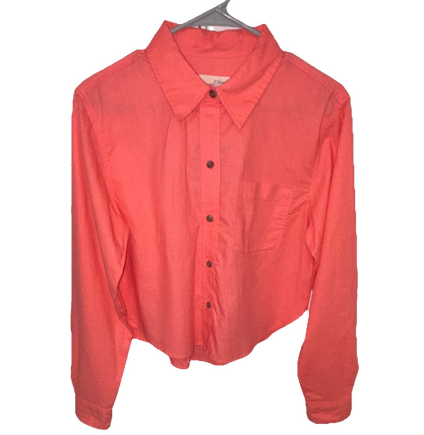Universal Thread Coral Solid Cropped Button-Up Collared Long Sleeve Cotton