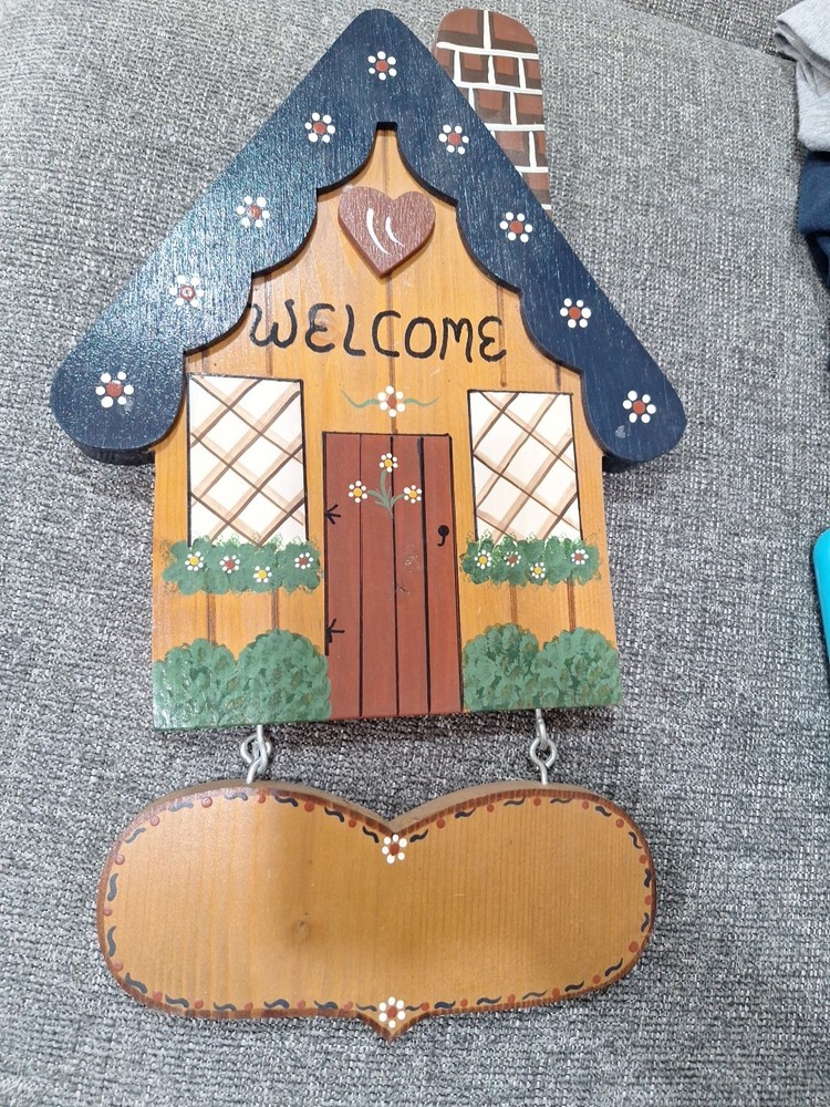Vintage Handmade Welcome Wooden Cottage Sign With Hanging Heart Country Rustic