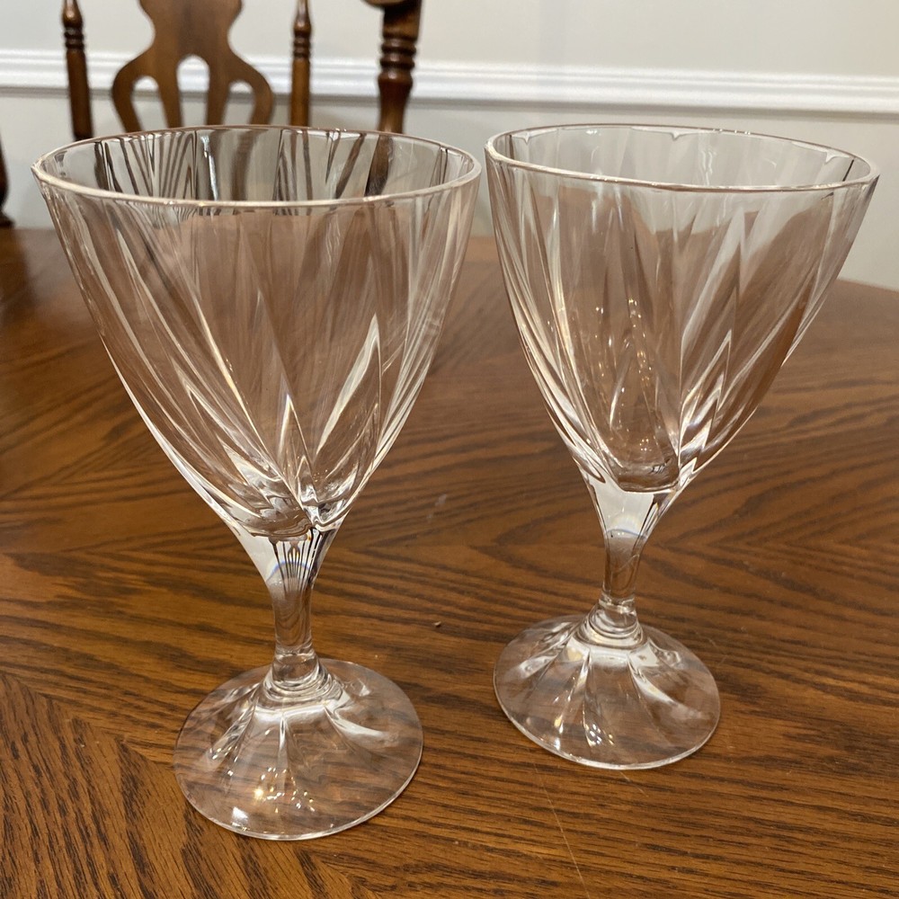 Mikasa Impression Swirl Optic Crystal Wine Goblets Set of 2 Mint 16oz