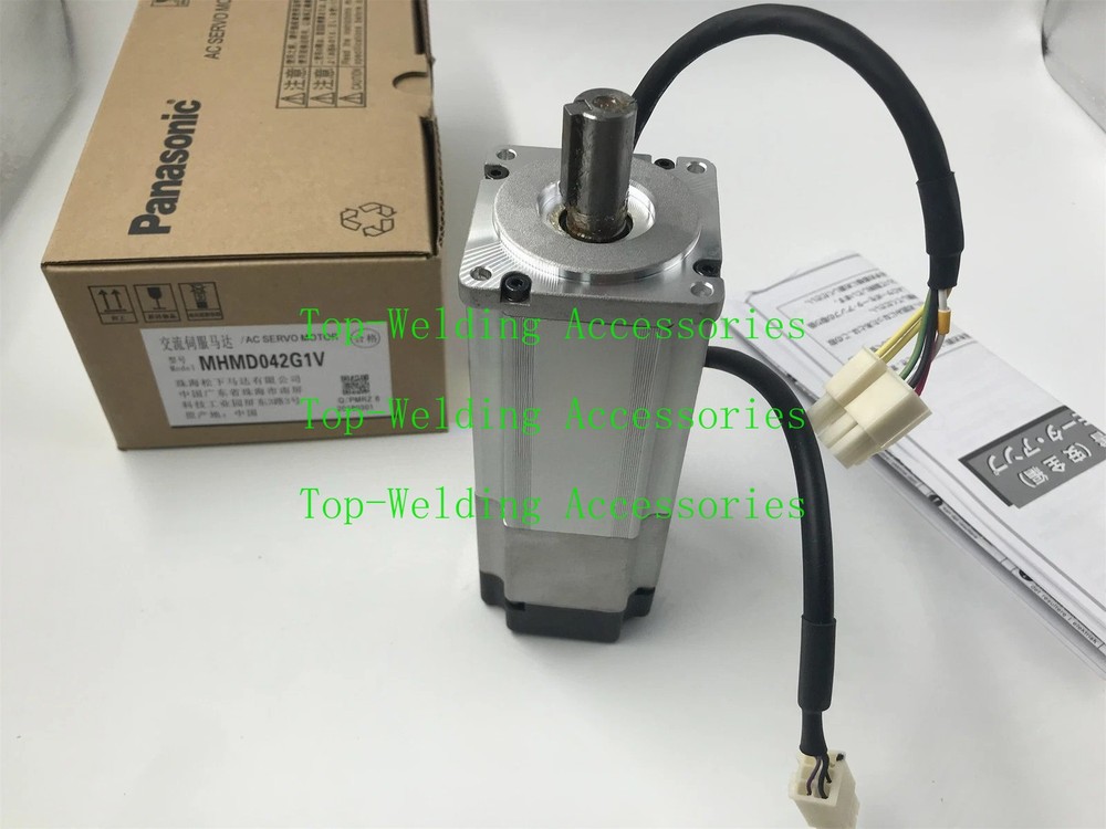 New In Box PANASONIC MHMD042G1V AC Servo Motor