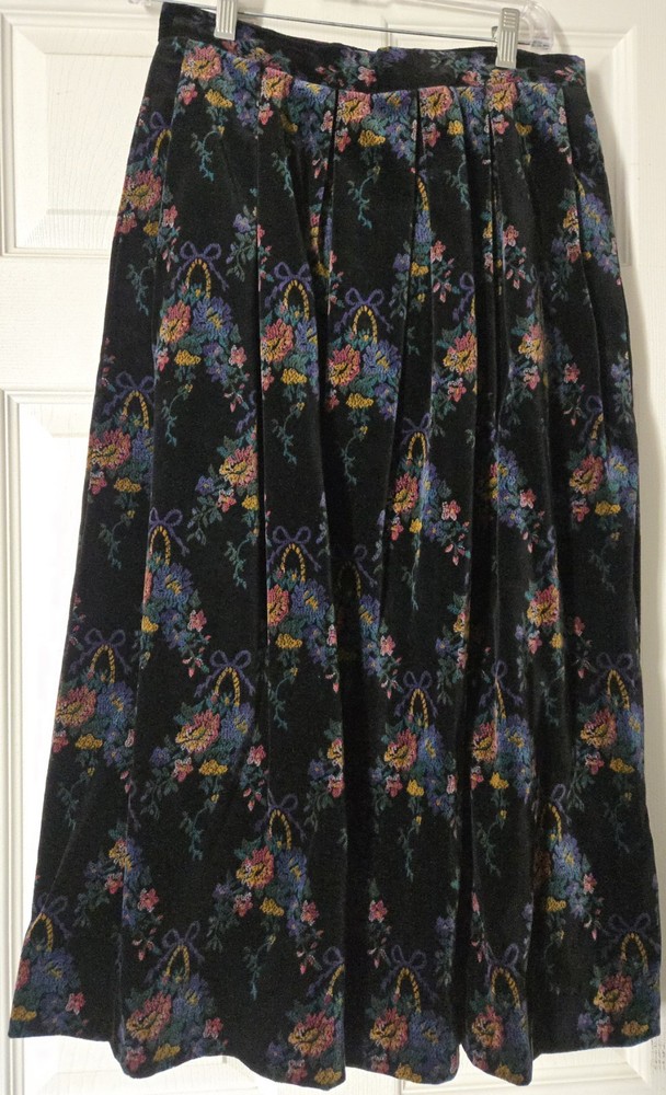 Susan Bristol Vintage Black Floral Velvet Cotton Pleated A-Line Midi Skirt 10