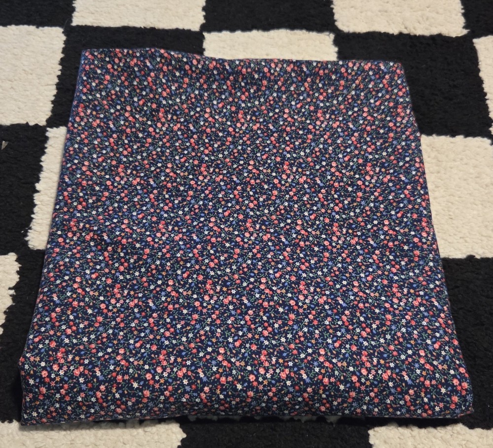 Cranston Print Works Floral Calico Cotton Fabric Vintage Sewing Quilting Crafts