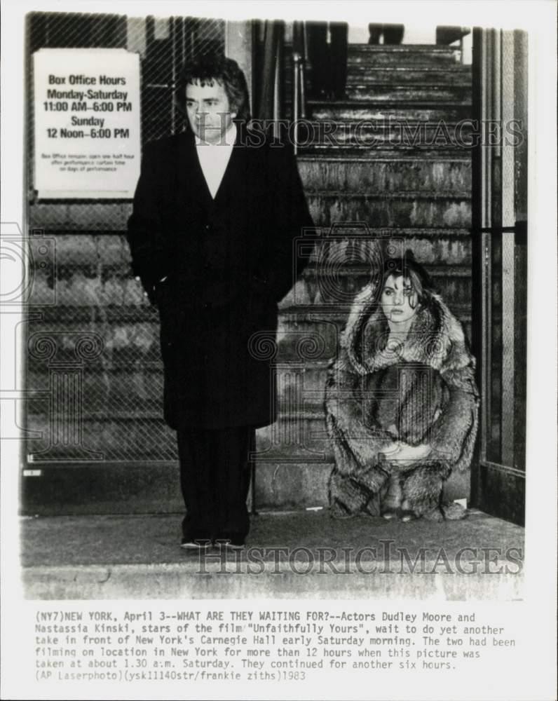 1983 Press Photo Dudley Moore and Nastassia Kinski film movie in New York
