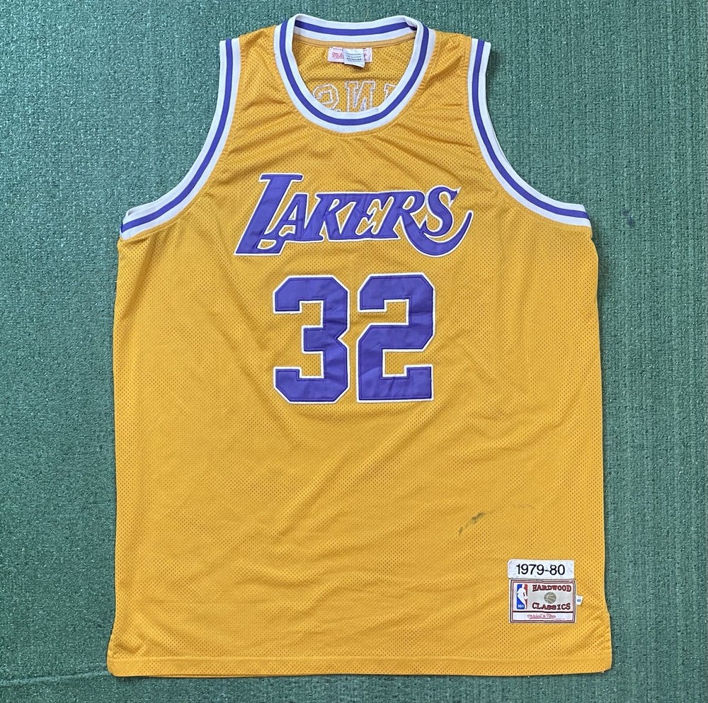 Vintage 1979-80 Mitchell & Ness Magic Johnson Lakers Jersey #32 Size 60