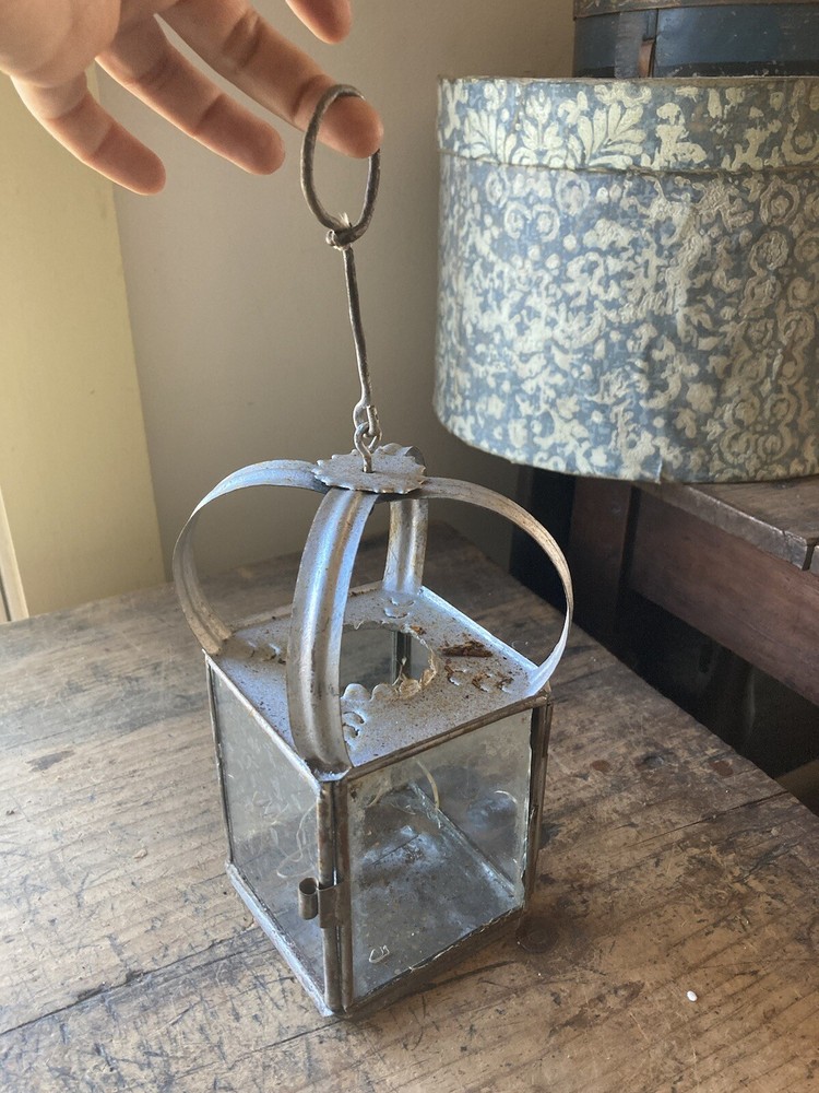 Nice! Antique primitive Early lighting Sheet Iron Tin Lantern solid condition