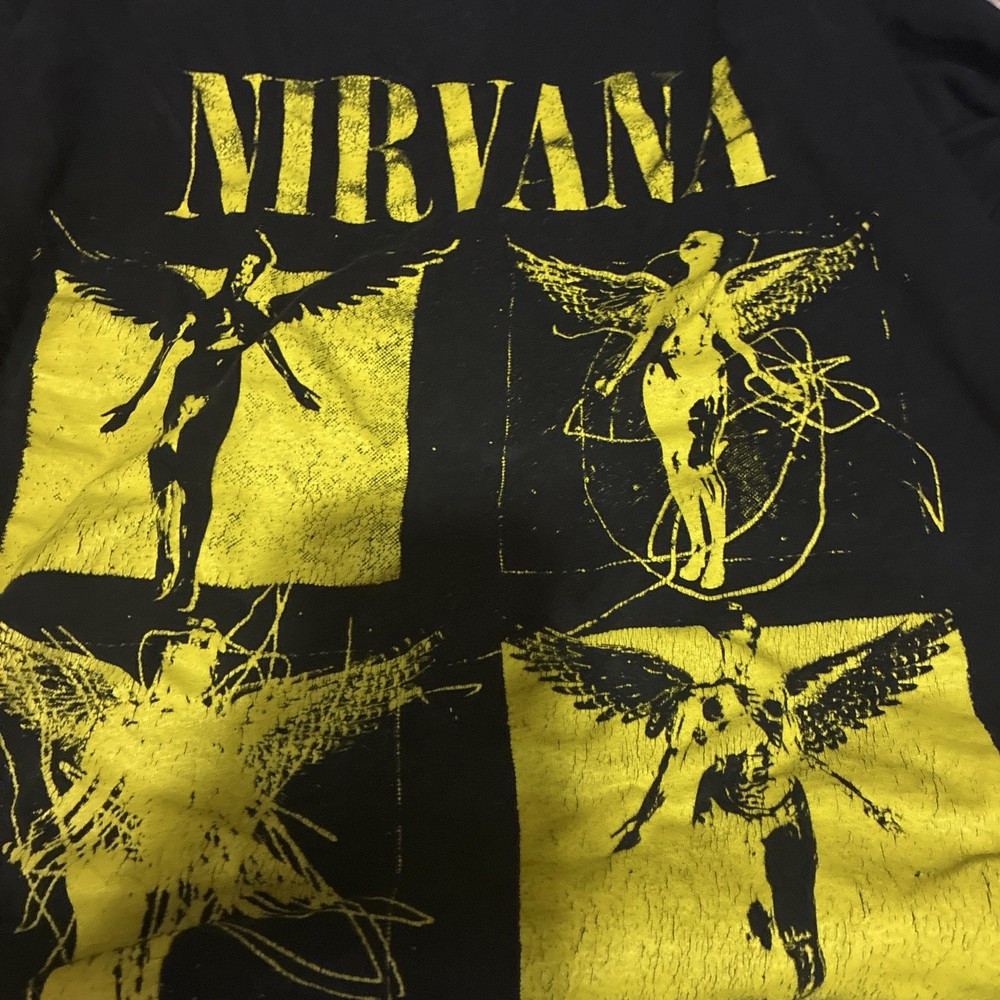 Nirvana Black and Yellow T-Shirt Size Large 100% Cotton Short Sleeve Band Tee