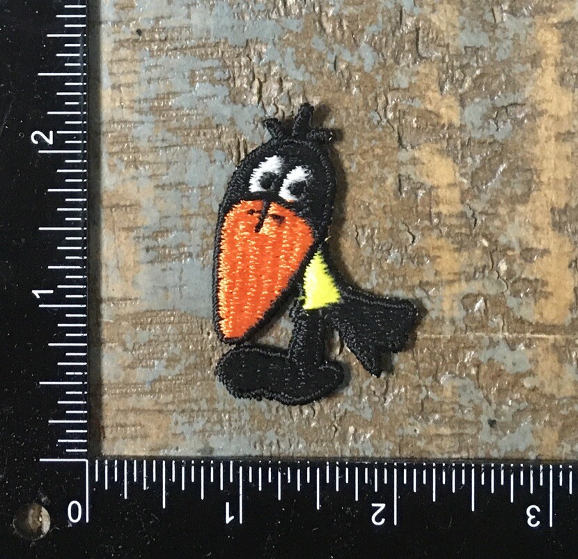 Vintage CROW Cartoon Bird Orange Beak Magpie Embroidered Sew-On Patch 1970’s