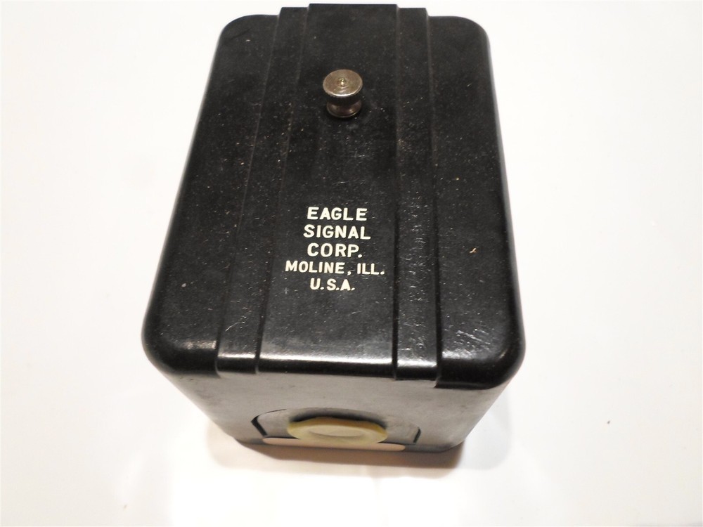 Eagle Signal Model: HD33A621 Timoflex Reset Timer 120 Volt, 60 Hz, Time 55 Sec