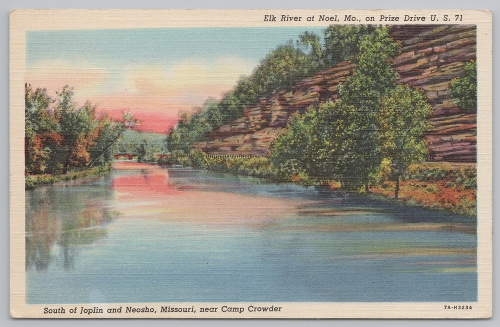 Linen~Noel Missouri~Elk River~Bluffs~Vintage Postcard