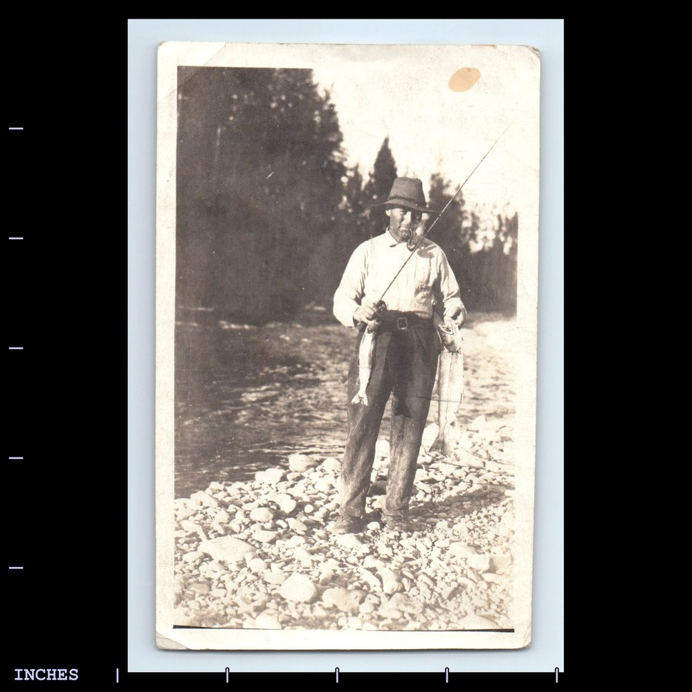 Vintage Photo MAN SMOKING TOBACCO PIPE FISH AND FISHING POLE