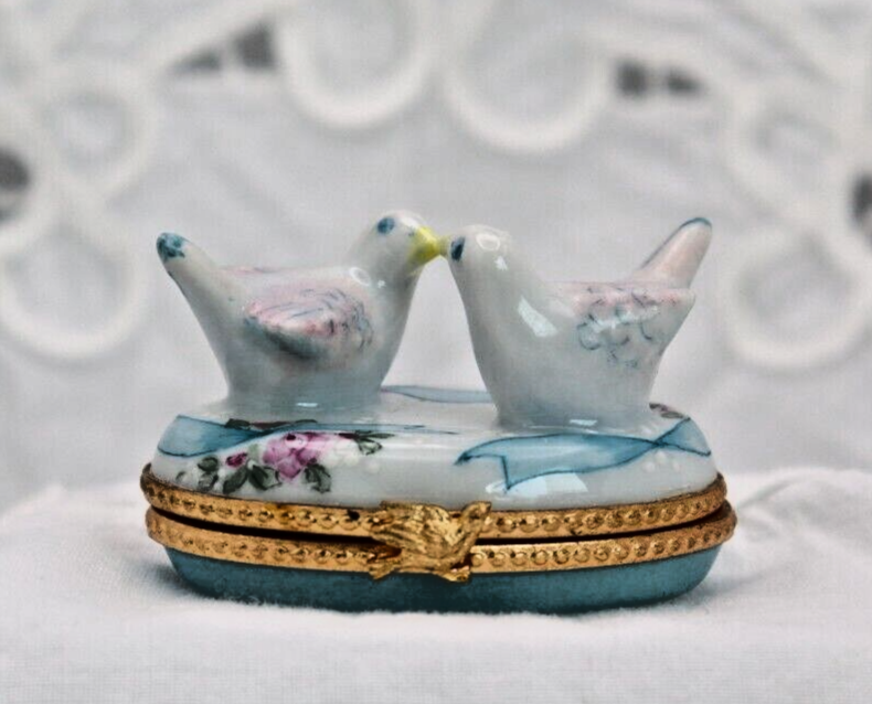 Romantic Signed Limoges Trinket Box Featuring Two Doves Kissing for Valentines Love Gift