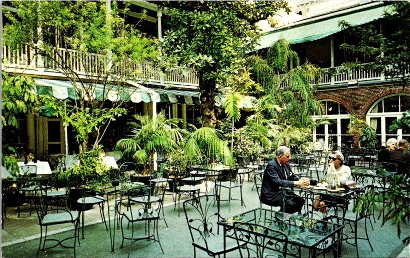 Vintage Postcard Brennan's French Restaurant Patio New Orleans Louisiana LA 8162