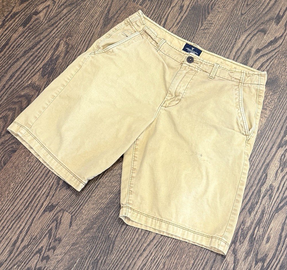 American Eagle Men’s Classic Fit Chino Shorts Khaki 100% Cotton Size 32