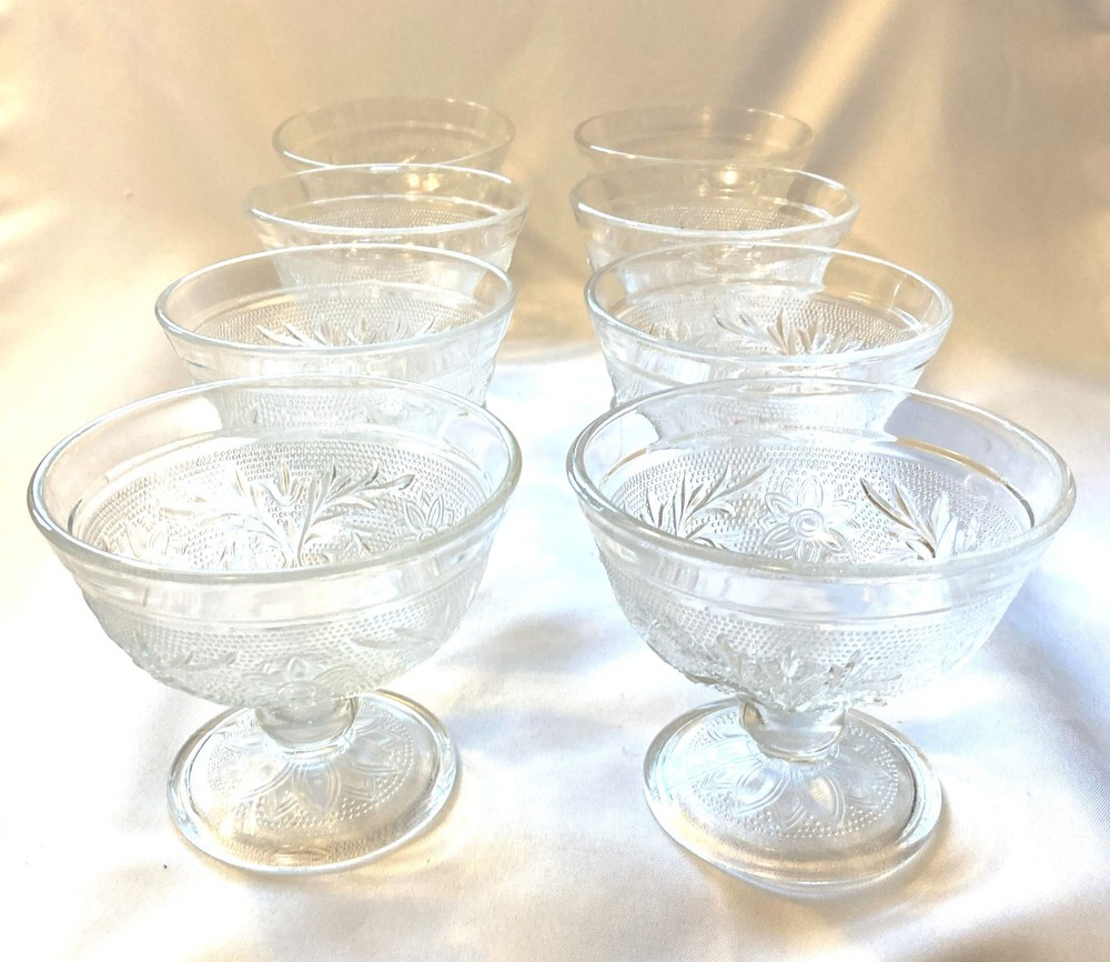 Anchor Hocking Sandwich Glass Clear  (Set of 8)