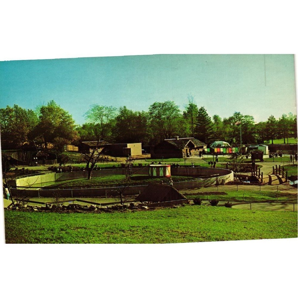 Vintage Postcard Monkey Island Childrens Zoo Franke Park Fort Wayne Indiana IN