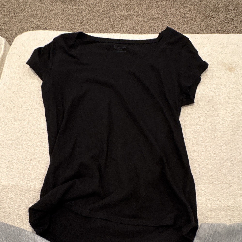 No Boundaries Women's Black Solid Scoop Neck Short Sleeve T-Shirt Size M (8-10)