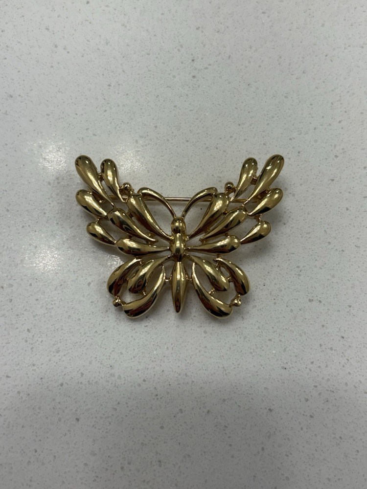 Vintage Signed Trifari Butterfly Gold Tone Brooch Pin