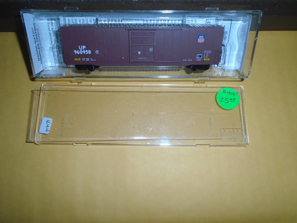 Micro Trains #104030 60' Excess Height Box Car -Union Pacific #Up 960958 N