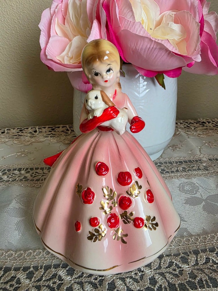 HTF Josef Originals The Love Story Girl Hearts and Roses Music Box (Chips)