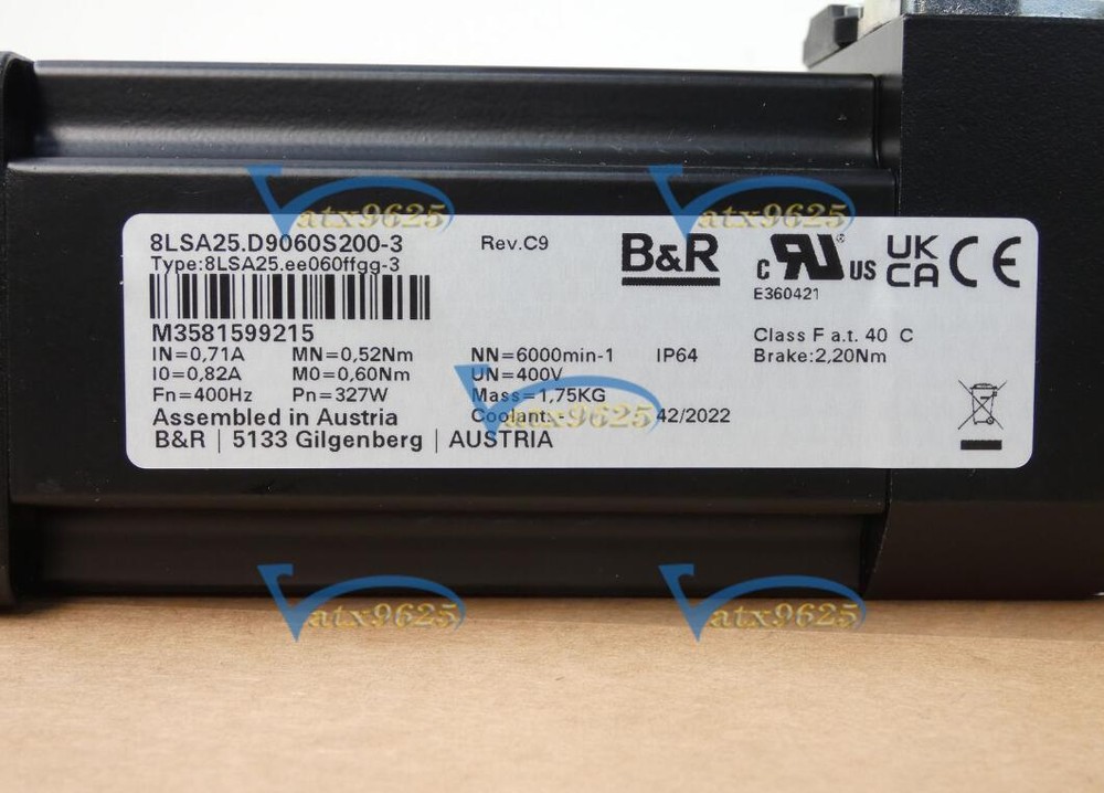 1PC NEW B&R 8LSA25.D9060S200-3 servo motor