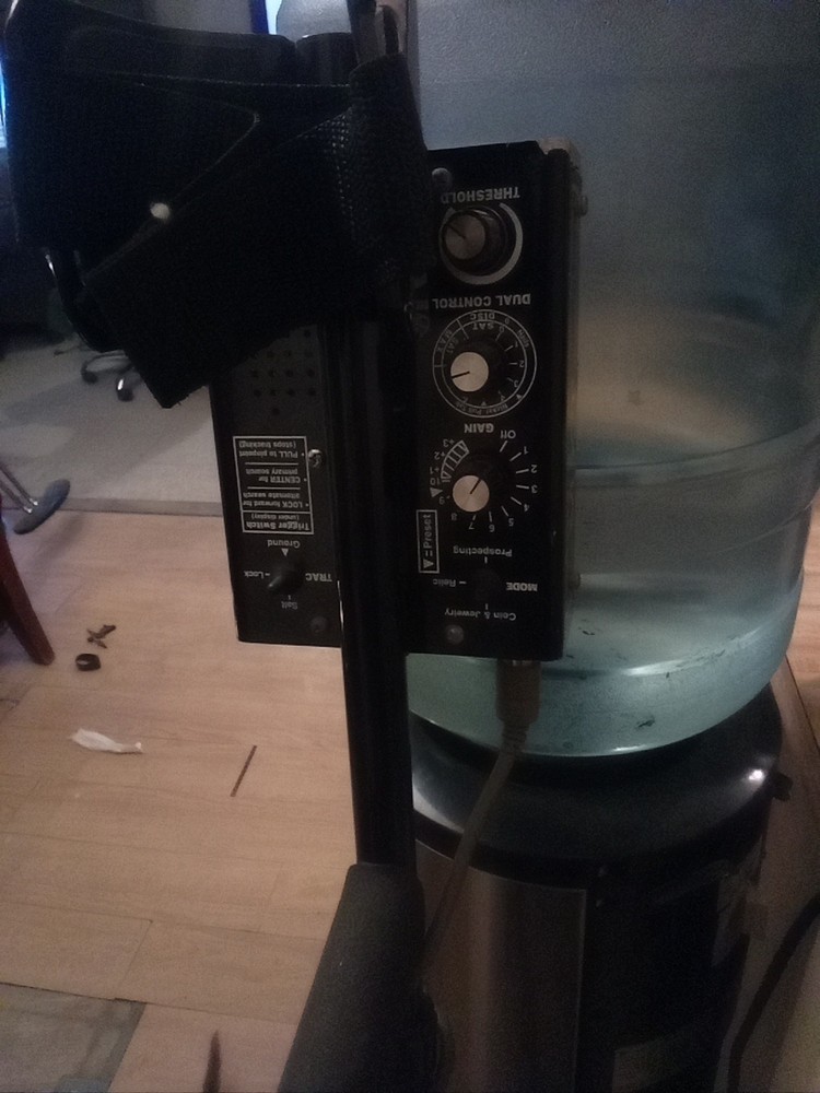 White's MXT E-Series Metal Detector w/ Eclipse 950 Coil & Accessories