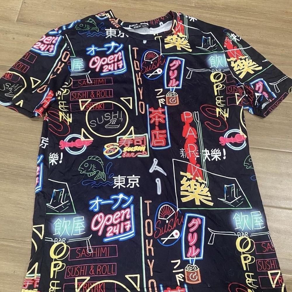 SHEIN Men's Black Graphic Print Crew Neck Short Sleeve T-Shirt Japanese Food