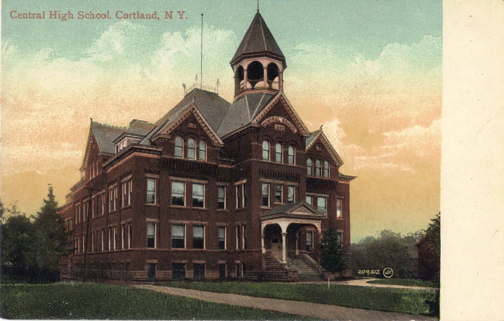 Cortland NY Central  High School DB  Postcard UNPOSTED EXCL *