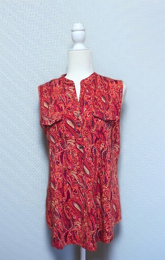 Ava & Grace Women's Pullover top with V Neck Button down Front Size M