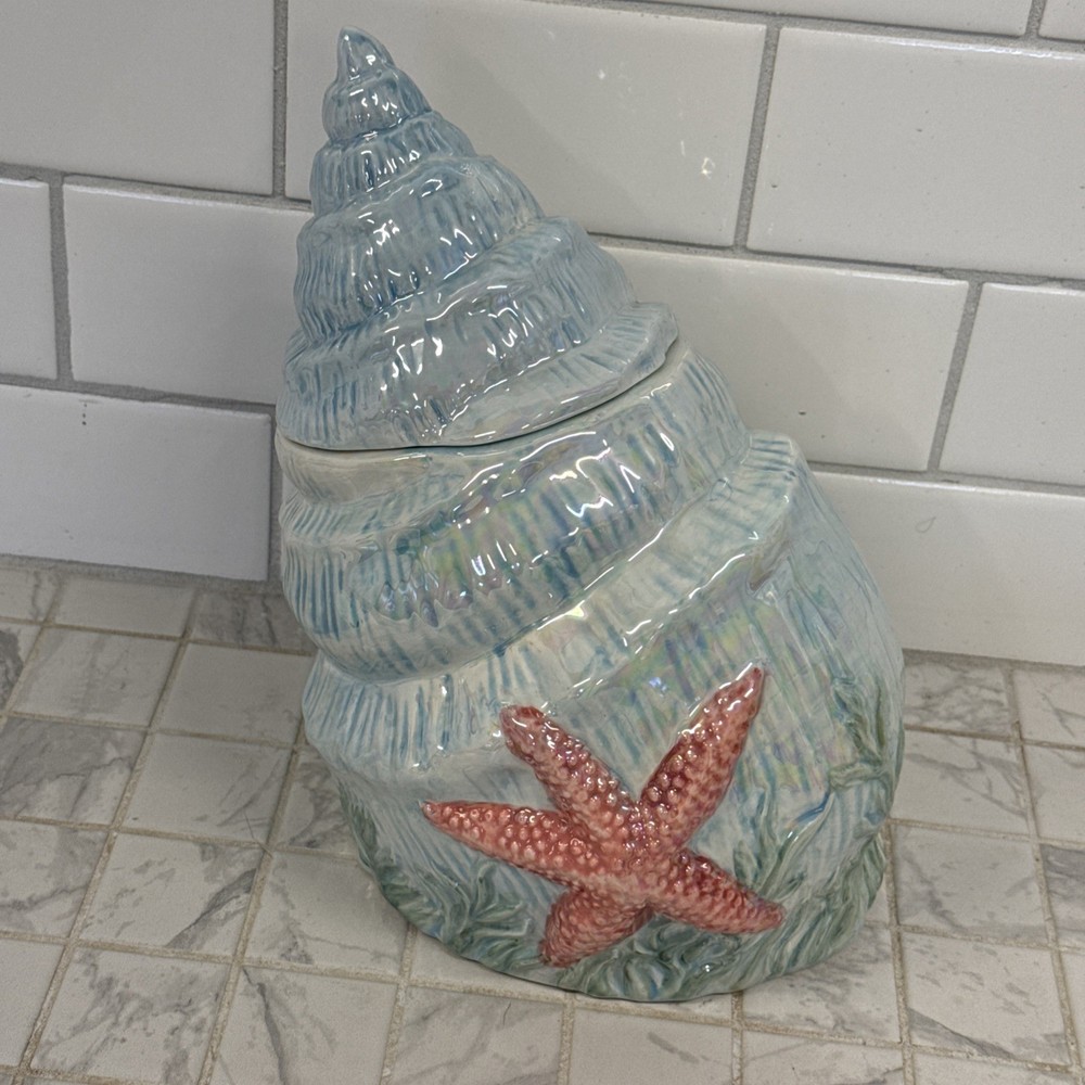 Davids cookies, Ceramic Seashell cookie jar Iridescent/ rare excellent condition