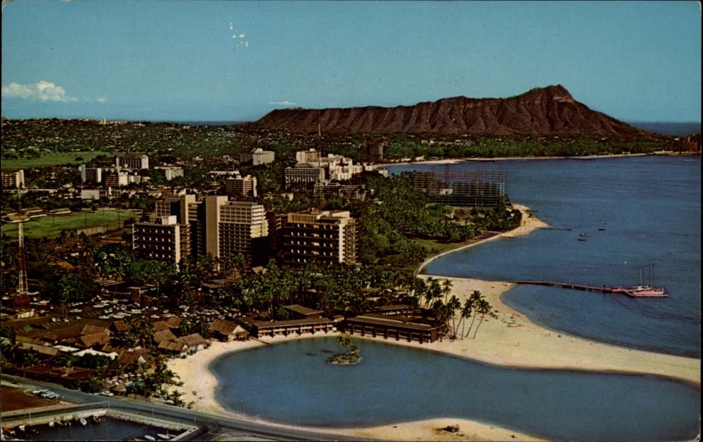 Honolulu Waikiki Beach Diamond Head Hilton Hawaiian Village vintage postcard