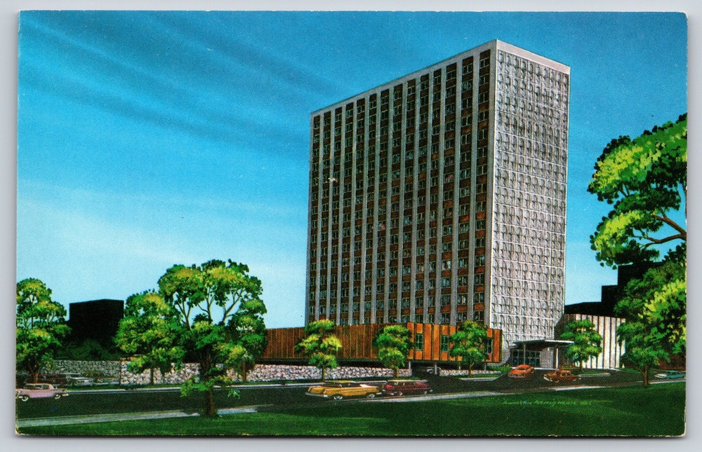Clayton Missouri~Street View Of The Colony Hotel On Bonhomme Avenue~Vintage PC