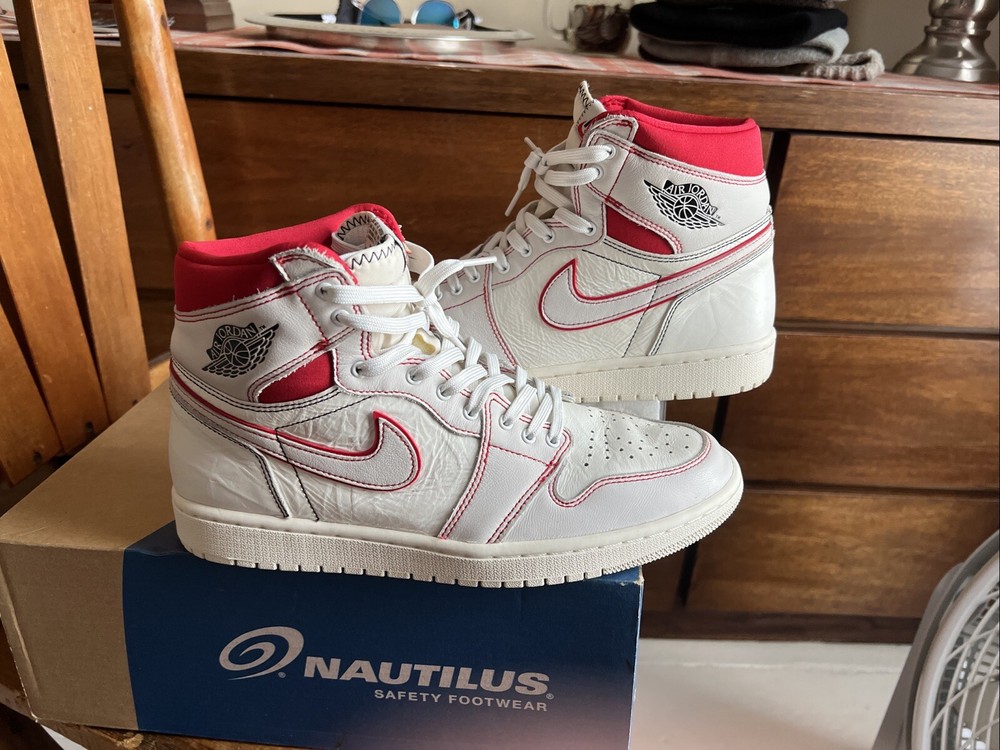Air Jordan 1 Phantom