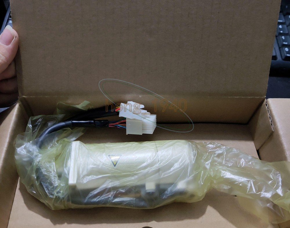 NEW 1PC Panasonic Servo Motor MSM011A3E