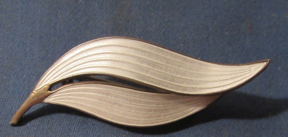 Vintage Aksel Holmsen Norway Sterling Silver & White Guilloche Enamel Brooch Pin