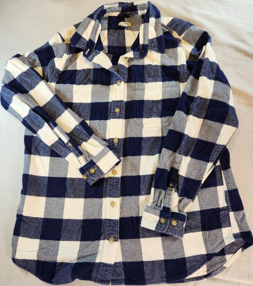 L.L.Bean Womens Flannel Plaid Button-Up Size M Long Sleeve 100% Organic Cotton