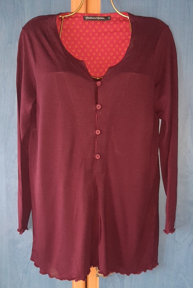 * GUDRUN SJODEN  * WOMEN ' S BURGUNDY V NECK TOP SIZE S