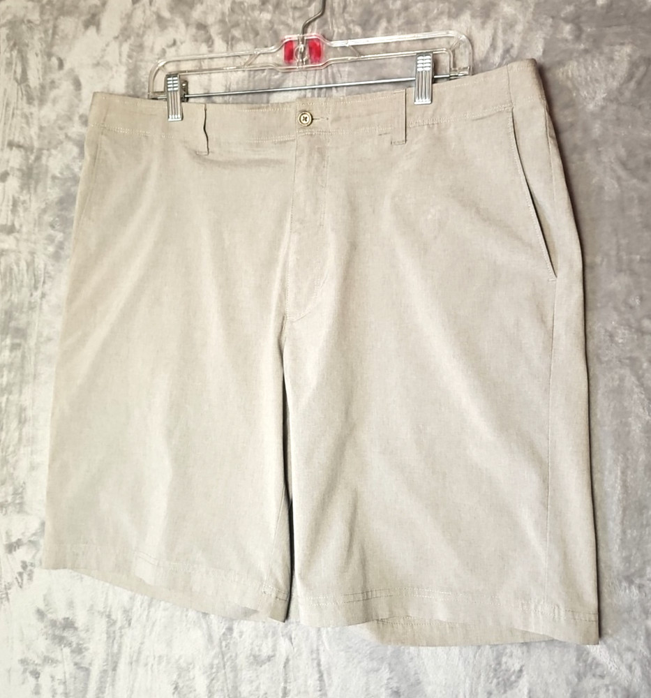 Jack Nicklaus Golf Shorts Mens 38    Side zip cell pocket Stretch